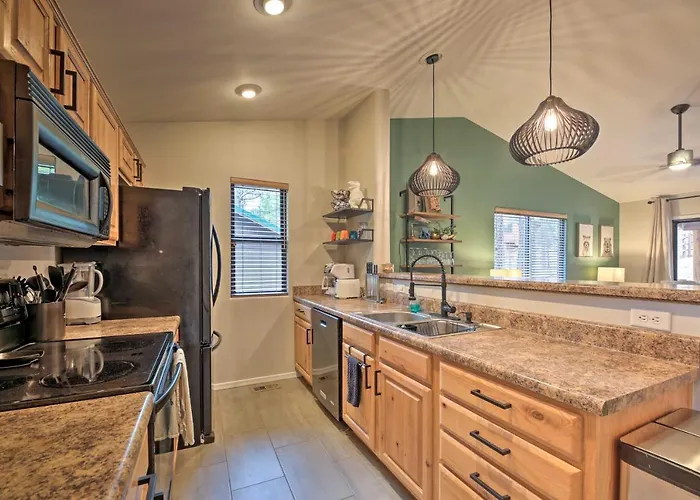 Trail Access: Pet-friendly In Show Low! * Show Low