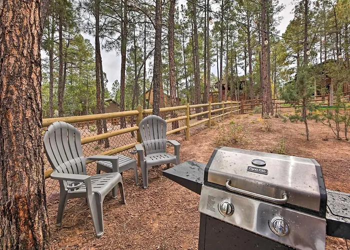 Trail Access: Pet-friendly In Show Low!
