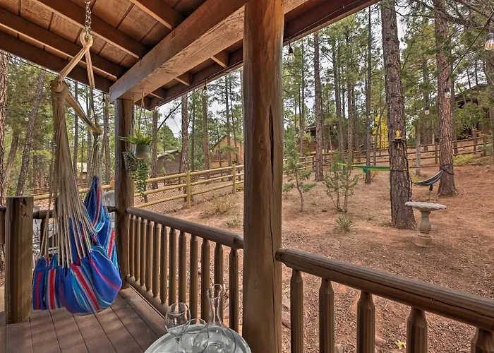 Trail Access: Pet-friendly In Show Low! Сasa de vacaciones *
